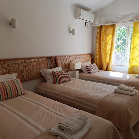 Villa 81 Amazing Villa In A Fantastic Location On Oura Beach アルブフェイラ エクステリア 写真